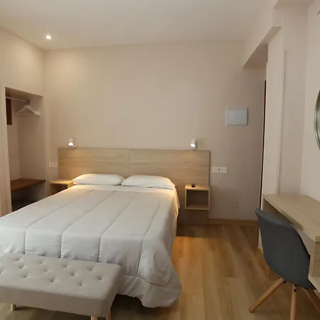 Ros Mary Hotel