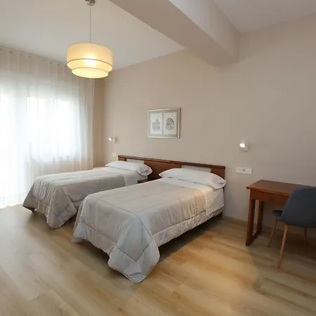 Отель Ros Mary Рибадео