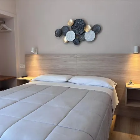 Ros Mary Рибадео