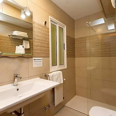 Hotel Ros Mary *