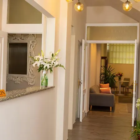 Ros Mary Отель Рибадео